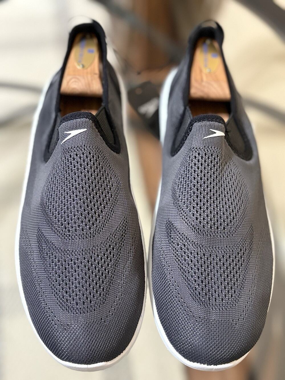 NEW Speedo Surfwalker Pro Mesh Womens Gray Water Shoes Slip On Size 10
